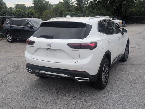 Used 2024 Buick Envision Preferred AWD/4WD image 3