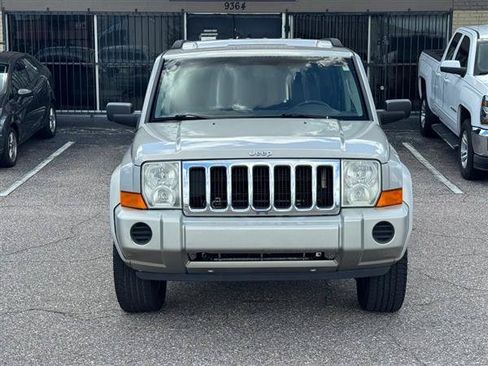Used 2007 Jeep Commander Sport RWD image 6