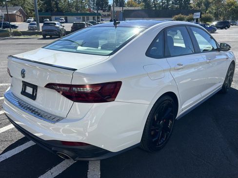 Used 2023 Volkswagen Jetta GLI Autobahn image 7