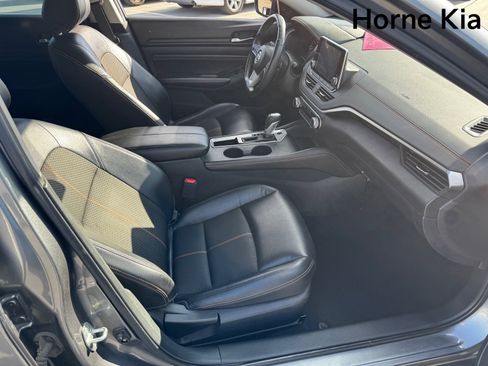 Used 2020 Nissan Altima 2.5 SR image 24