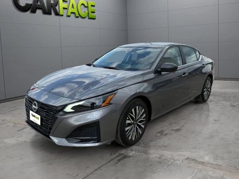 Used 2026 Nissan Altima 2.5 SV FWD image 35