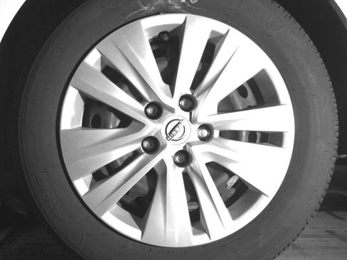 Used 2025 Nissan Sentra S FWD image 11