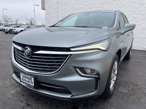 Used 2023 Buick Enclave Essence w/ Experience Buick Package image 3