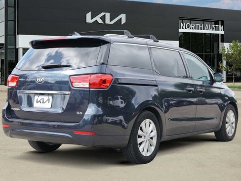 Used 2016 Kia Sedona EX FWD image 5
