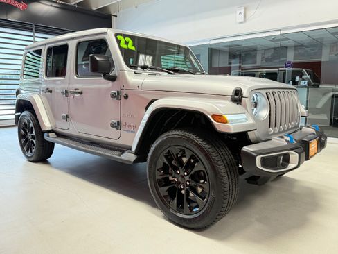 Certified 2022 Jeep Wrangler Unlimited Sahara w/ Cold Weather Group AWD/4WD image 14