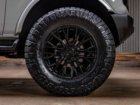 Used 2026 Ford Bronco Outer Banks AWD/4WD image 12