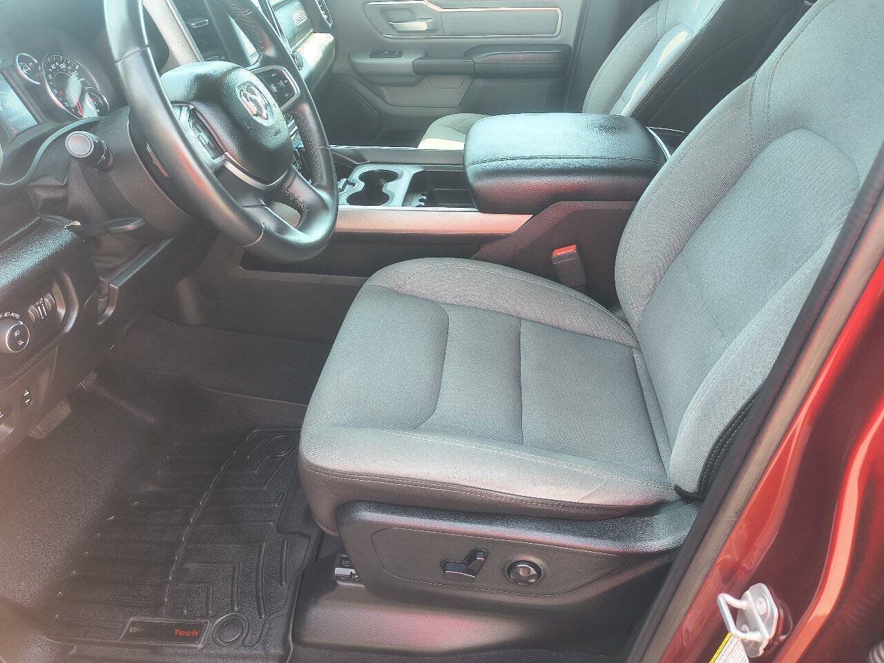 Used 2019 RAM 1500 Big Horn AWD/4WD image 19