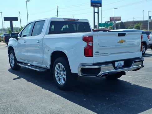 Used 2025 Chevrolet Silverado 1500 LTZ w/ Z71 Off-Road Package AWD/4WD image 5