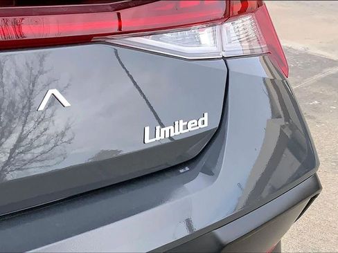 New 2026 Hyundai Elantra Limited FWD image 15