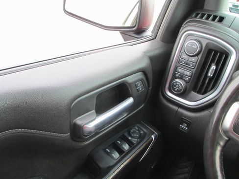 Used 2021 Chevrolet Silverado 1500 LT Trail Boss w/ Convenience Package II image 26