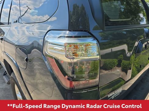 Used 2024 Toyota 4Runner SR5 Premium w/ Moonroof Package AWD/4WD image 9