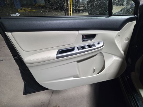 Used 2015 Subaru Crosstrek 2.0i Premium image 15