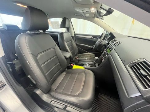 Used 2015 Volkswagen Passat 1.8T Wolfsburg Edition image 12