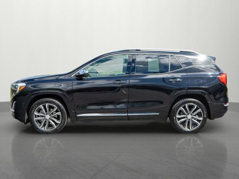 Used 2018 GMC Terrain Denali w/ GMC Pro Grade Package AWD/4WD image 4