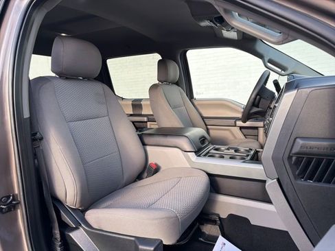 Used 2020 Ford F250 XLT w/ FX4 Off-Road Package image 13