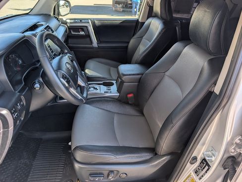 Used 2022 Toyota 4Runner SR5 Premium w/ Moonroof Package AWD/4WD image 2