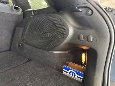Certified 2021 Jeep Cherokee Limited w/ Elite Package image 35