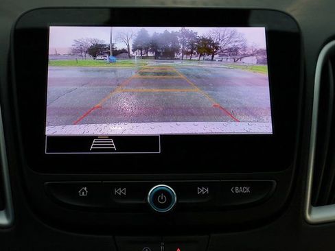 Used 2024 Chevrolet Malibu LT image 24