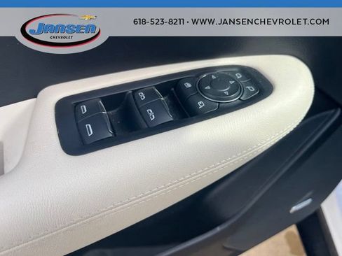 Used 2023 Cadillac XT5 Sportv w/ Technology Package AWD/4WD image 16