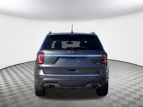 Used 2018 Ford Explorer Limited w/ Equipment Group 301A image 10