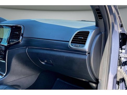 Used 2021 Jeep Grand Cherokee Limited w/ Sun & Sound Group AWD/4WD image 49