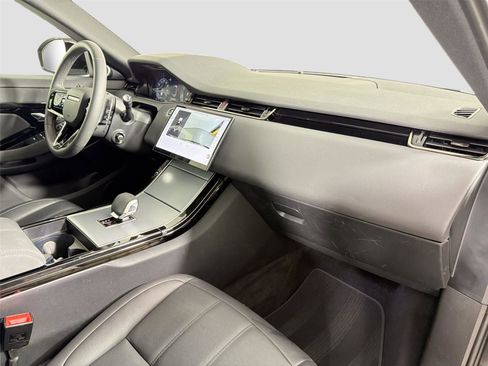 Certified 2025 Land Rover Range Rover Evoque S AWD/4WD image 30