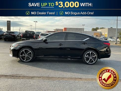 Used 2024 Nissan Altima 2.5 SR image 2