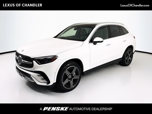 Used 2023 Mercedes-Benz GLC 300 image 1
