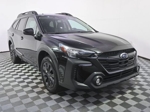 Used 2025 Subaru Outback Onyx Edition AWD/4WD image 9