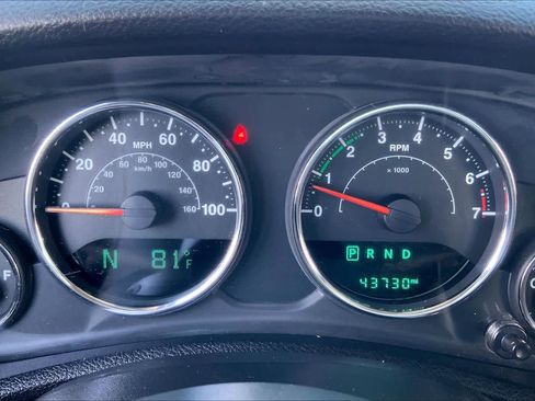 Used 2016 Jeep Wrangler Unlimited Sport w/ Connectivity Group AWD/4WD image 25