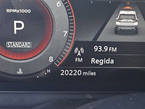 Used 2023 Nissan Rogue Platinum w/ Platinum Premium Package image 12