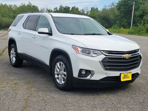Used 2019 Chevrolet Traverse LT w/ LPO, Floor Liner Package AWD/4WD image 3