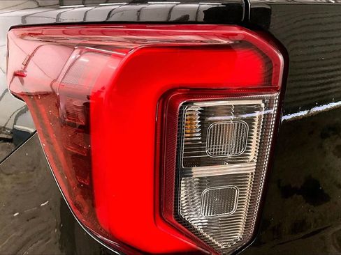 Used 2020 Ford Explorer ST w/ Premium Technology Package image 30