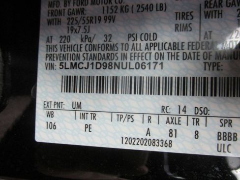 Used 2022 Lincoln Corsair AWD w/ Premium Package image 48