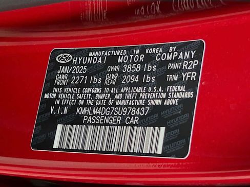 Certified 2025 Hyundai Elantra Sport FWD image 30