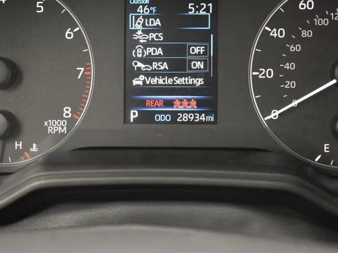 Used 2025 Toyota Corolla LE image 27