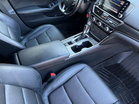 Used 2018 Honda Accord Sport image 15