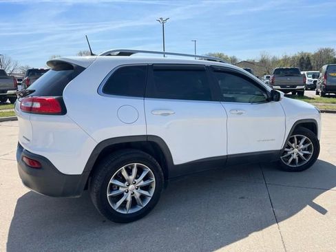 Used 2018 Jeep Cherokee Limited image 6