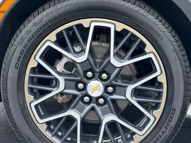 Used 2023 Chevrolet Blazer Premier w/ Enhanced Convenience Package AWD/4WD image 13