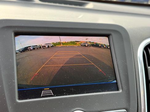 Used 2020 Chevrolet Equinox LT FWD image 22