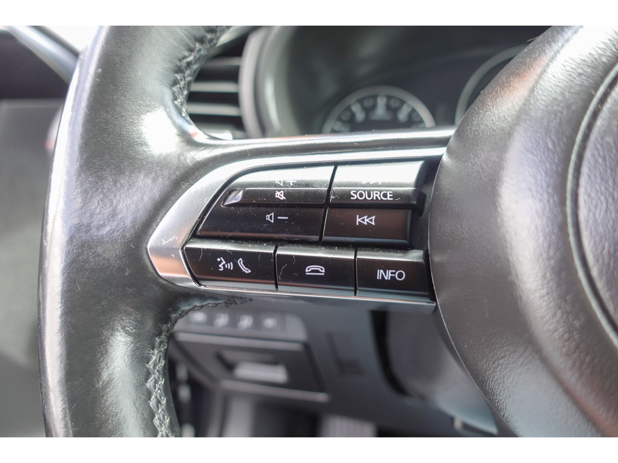 Used 2024 MAZDA MAZDA3 s AWD/4WD image 20