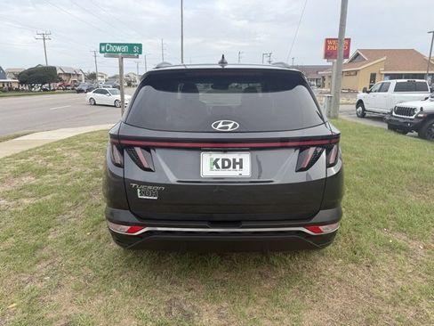 Used 2023 Hyundai Tucson SEL w/ Convenience Package image 5