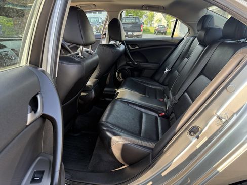 Used 2010 Acura TSX Sedan image 8