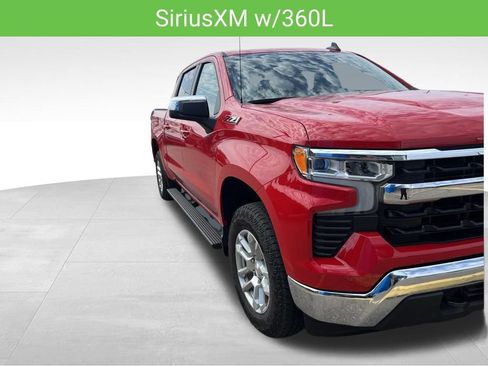 Used 2022 Chevrolet Silverado 1500 LT AWD/4WD image 14