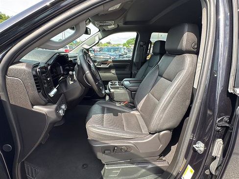 Used 2025 GMC Sierra 1500 SLT AWD/4WD image 13