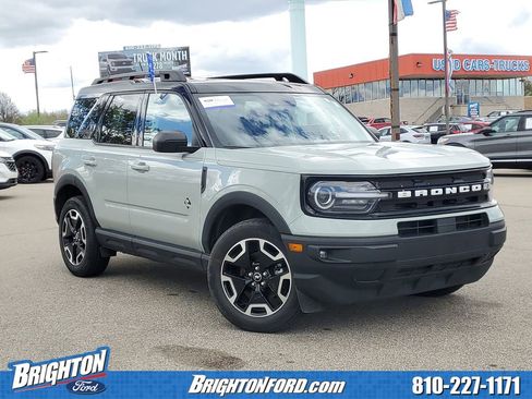 Certified 2024 Ford Bronco Sport Outer Banks w/ Tech Package AWD/4WD image 1