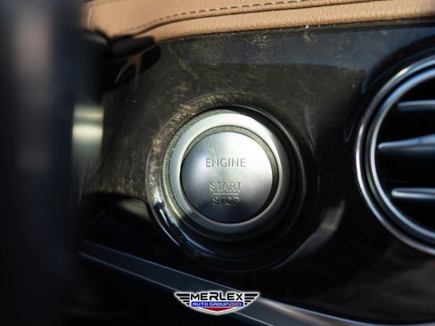 Used 2017 Mercedes-Benz S 550 4MATIC Sedan image 34
