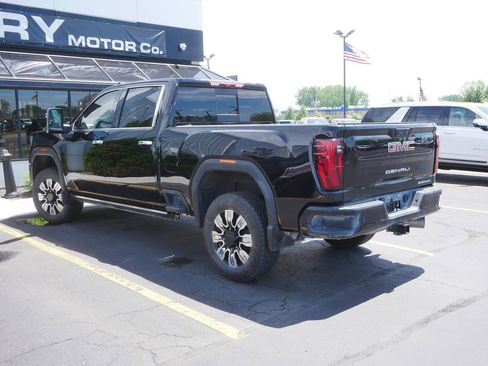 Used 2025 GMC Sierra 2500 Denali w/ Denali Reserve Package AWD/4WD image 4