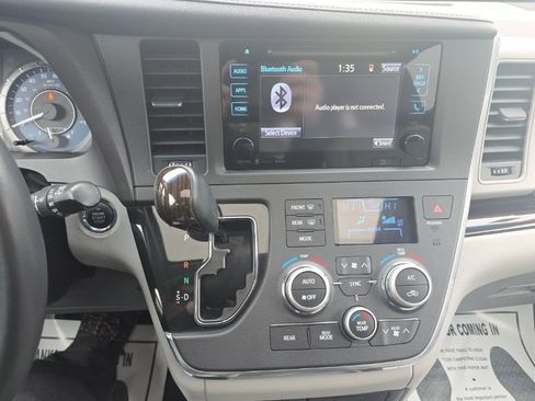 Certified 2017 Toyota Sienna XLE w/ XLE Navigation Package image 22