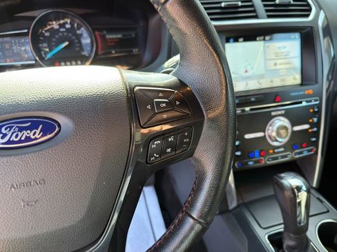 Used 2018 Ford Explorer Sport AWD/4WD image 36